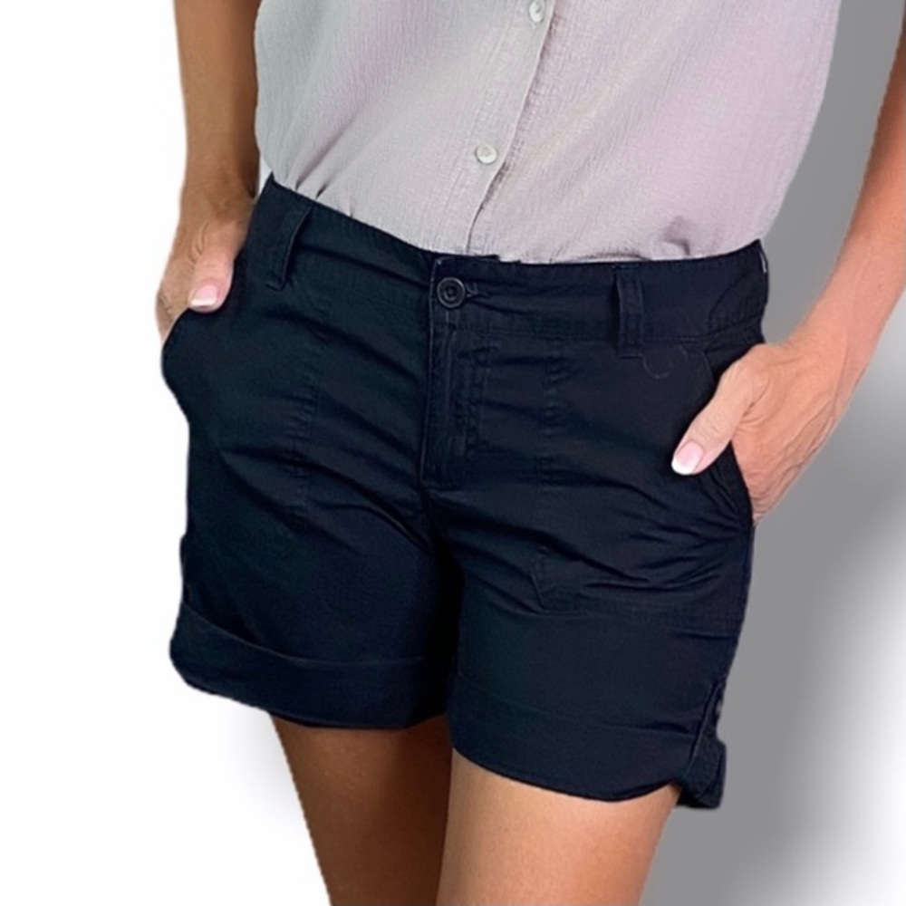Tommy Hilfiger Black Shorts 4 - Picture 2 of 11